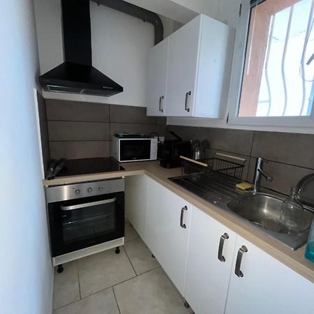 Charmant Bas De Villa Avec Terrasse A Proximite De La Plage Et Du Port Carqueiranne Eksteriør bilde